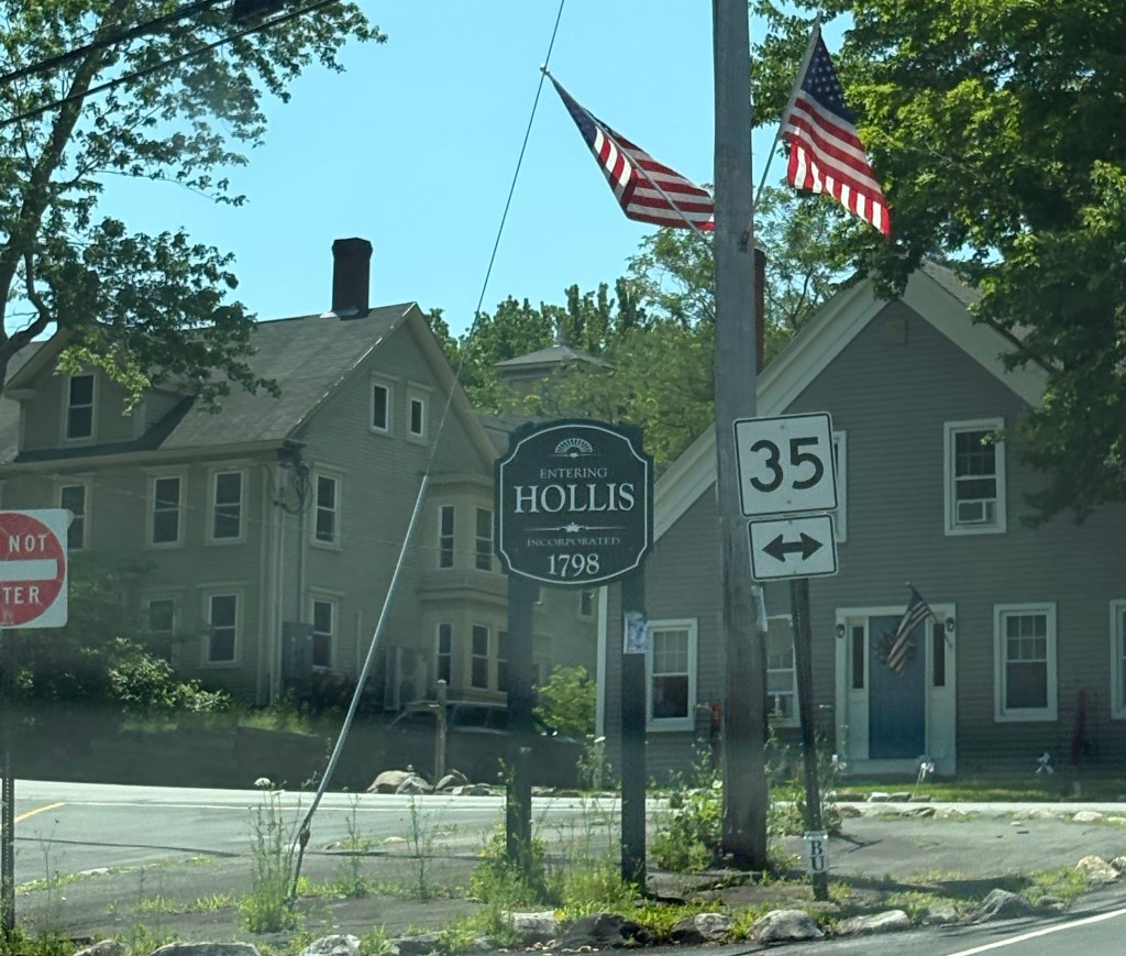 Hollis, Maine